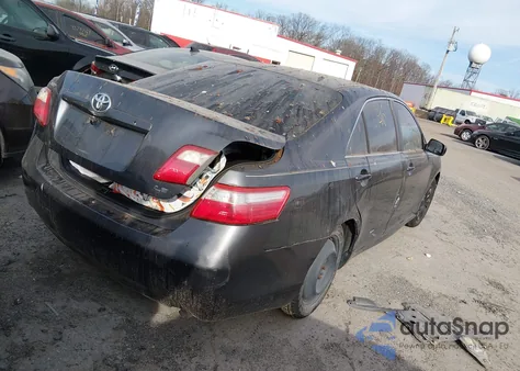 2007 Toyota Camry Le z USA, uszkodzony, nr VIN 4T1BE46K47U111465